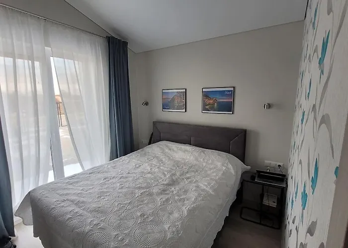 Blue House With Terrace Apartment